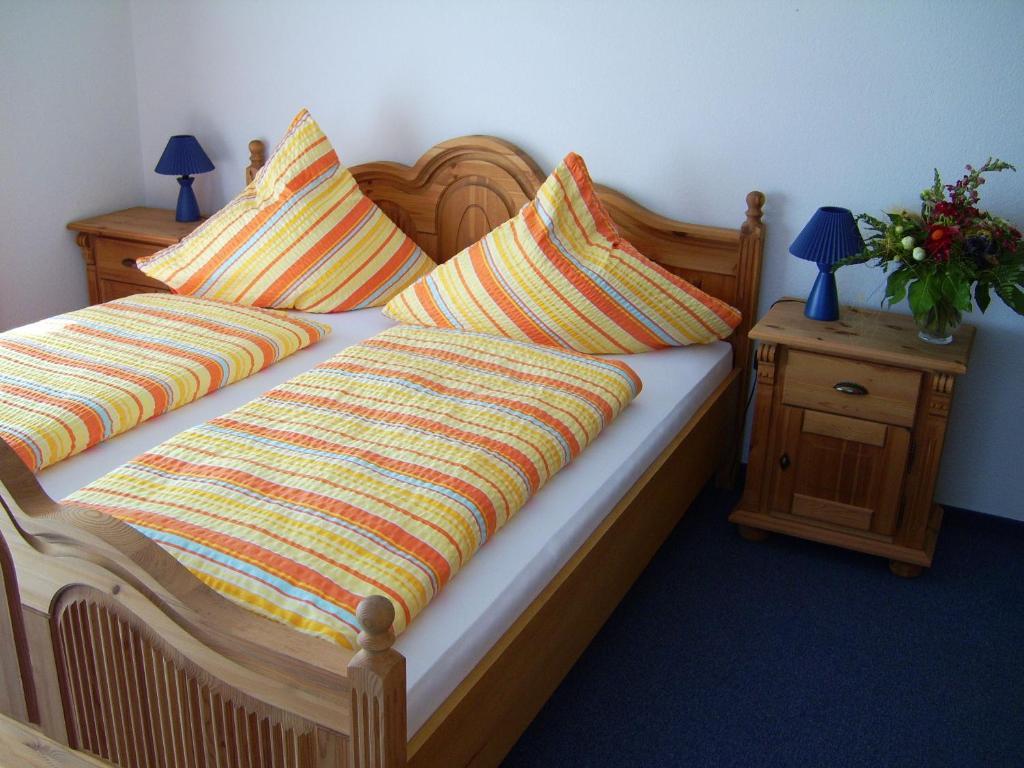 Gasthaus Hirsch Hotel Baden-Baden Bilik gambar
